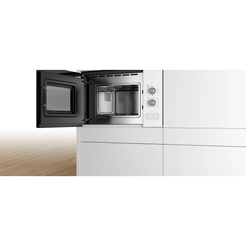 Встраиваемая микроволновая печь Bosch BFL520MW0