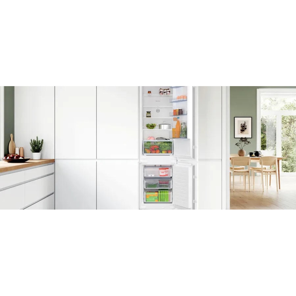 Встраиваемый двухкамерный холодильник Bosch KIN96NSE0