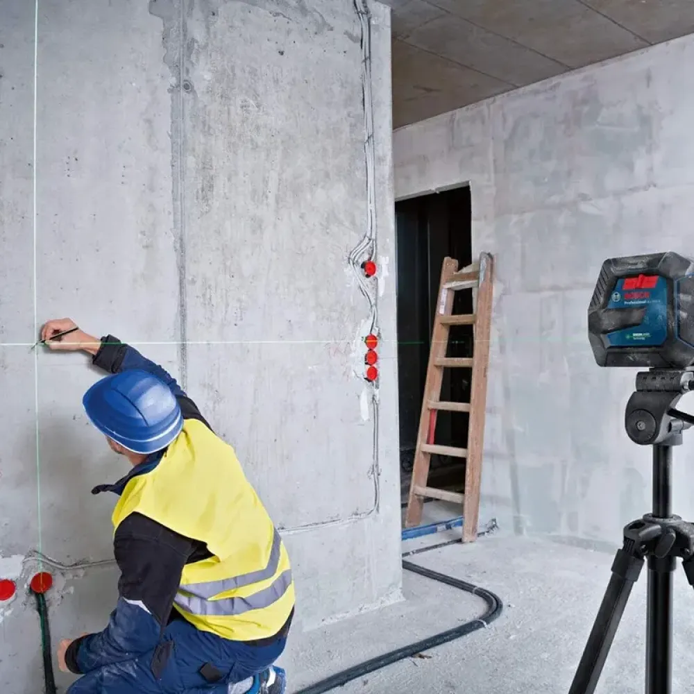 Bosch GLL 2-15 G Professional линейный лазерный нивелир со штативом BT 150, 0601063W01