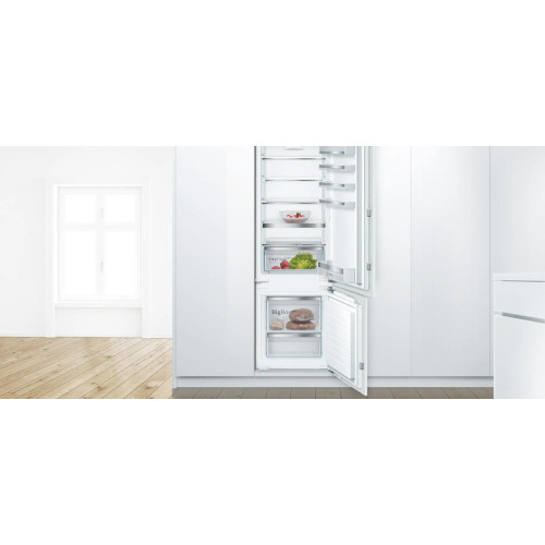Встраиваемый двухкамерный холодильник Bosch KIS87ADD0